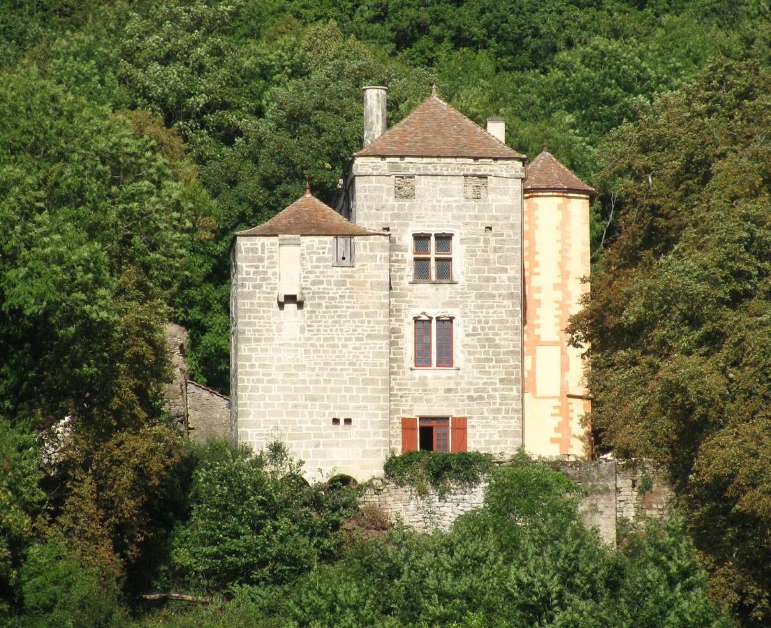 Château de Champrenault Extérieur photo