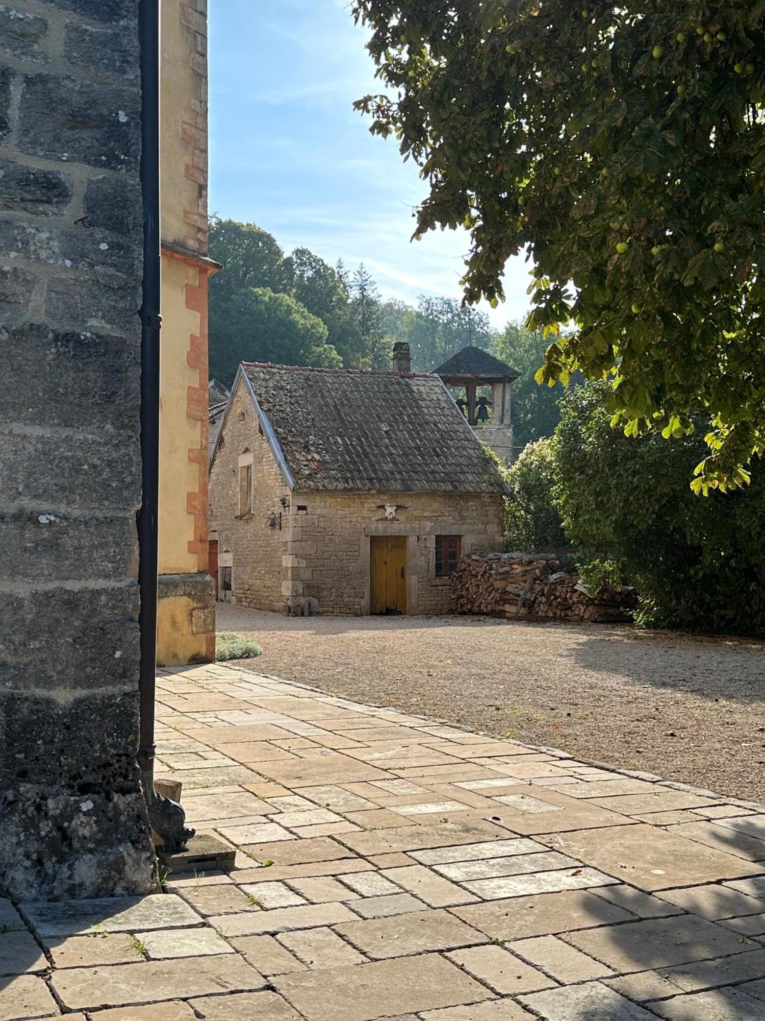 Château de Champrenault Extérieur photo
